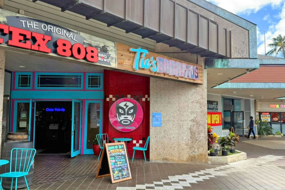 Hunt Welcomes Tropics Restaurant, Begins Upgrades of Hawai‘i Kai Shopping Center